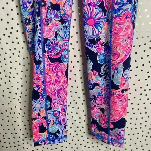Lilly Pulitzer Leggings - Picture 3 of 9